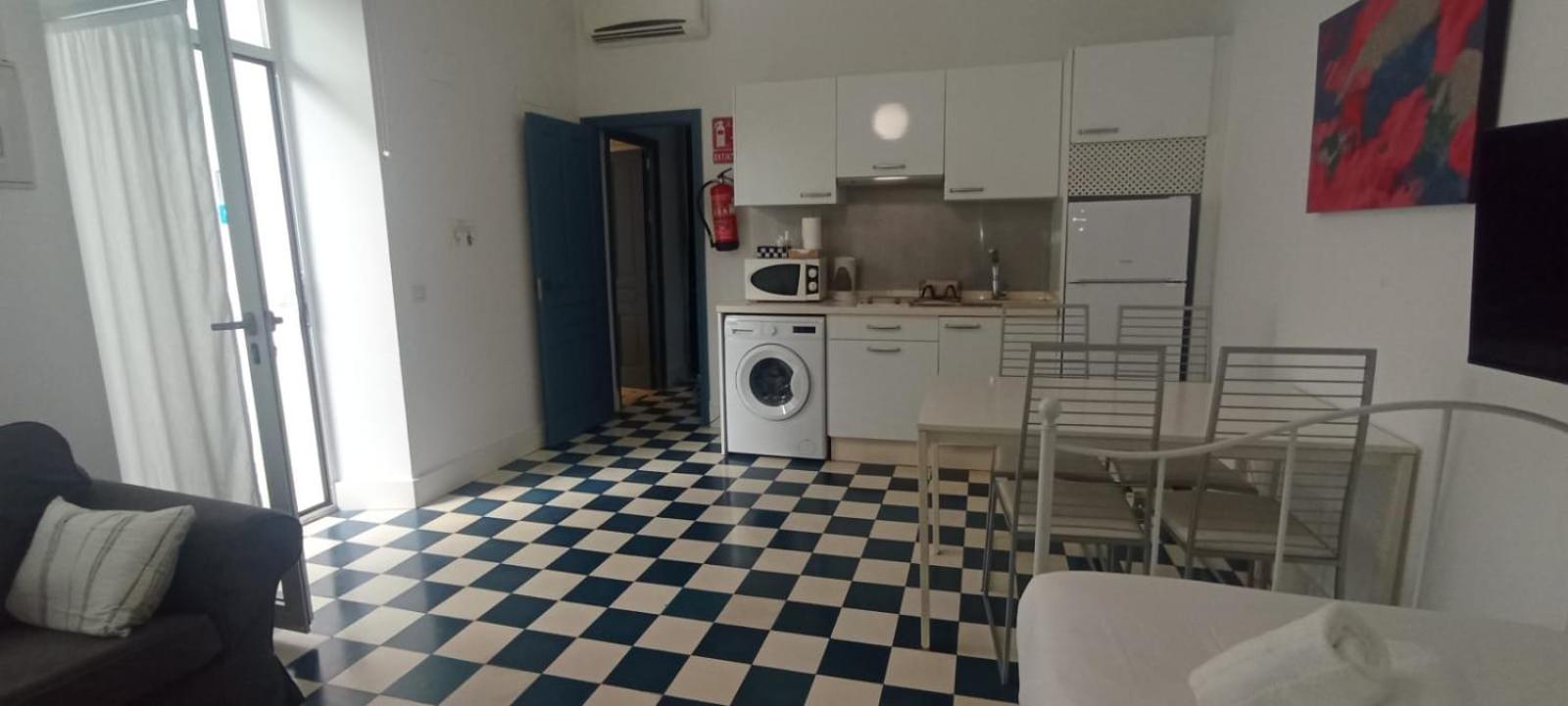 Casas Y Patios De Sevilla, Seville